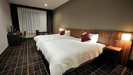 Residential Twin Room (3 Adults) - Non-Smoking