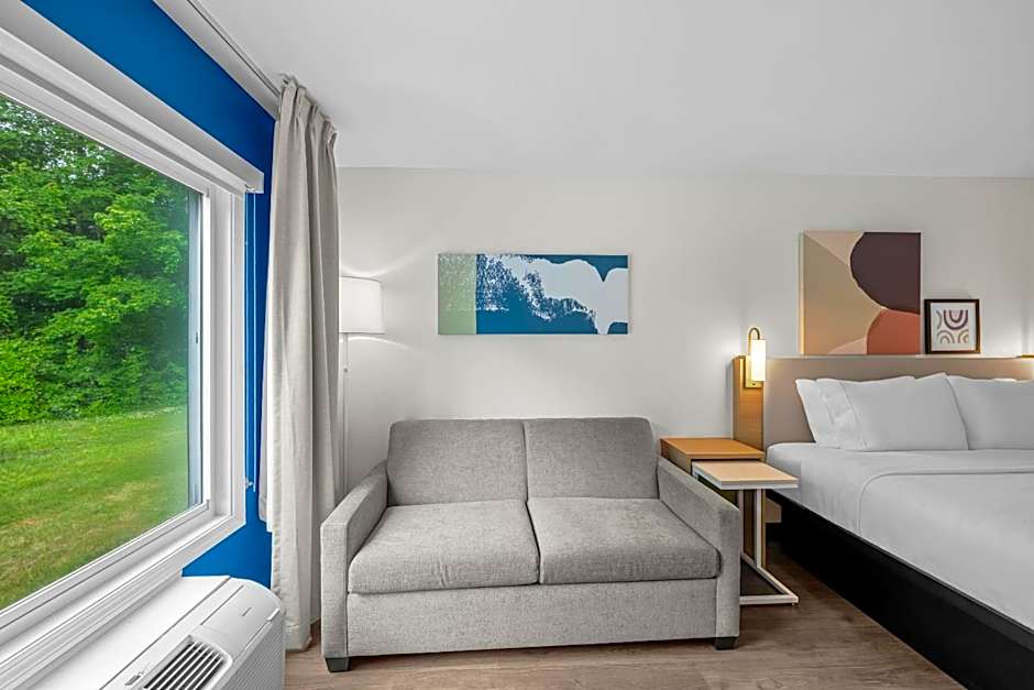 Spark by Hilton Brunswick