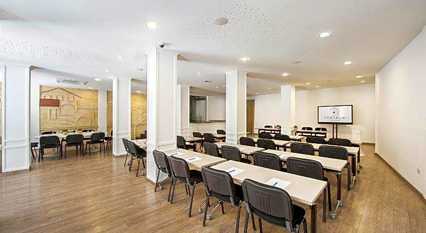 Centrum Hotel