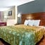 Econo Lodge Inn & Suites Forest
