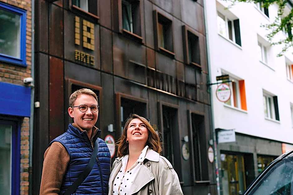 18Arts Hotel