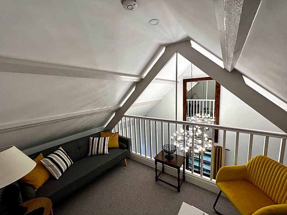 The Lion, Tredington