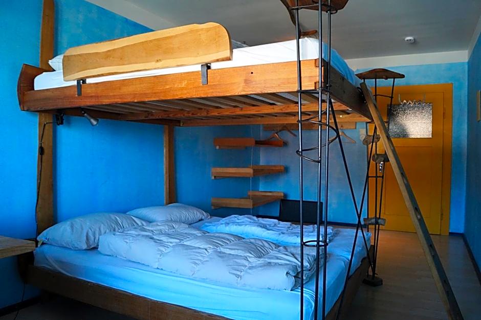 Schiff Bihlerdorf - Hostel