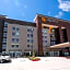 La Quinta Inn & Suites by Wyndham Oklahoma City Airport