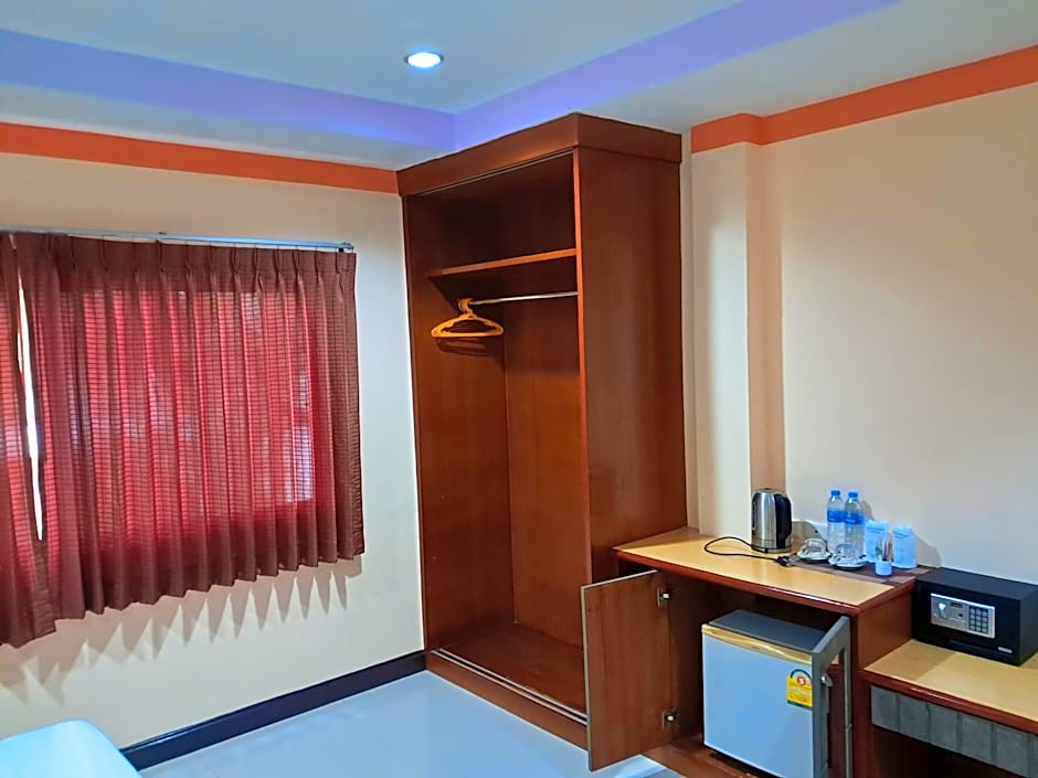 Baan Thara Guesthouse