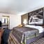 Super 8 by Wyndham Pigeon Forge Dollywood Lane
