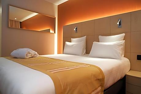 King Suite with Sofa Bed