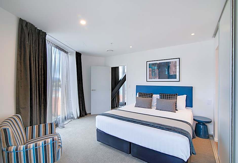 Ramada by Wyndham Queenstown Central