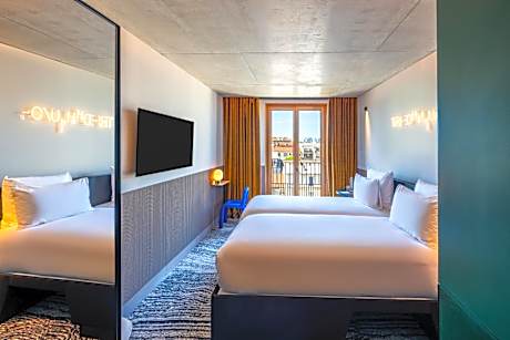 TRIBE Extra Twin Room