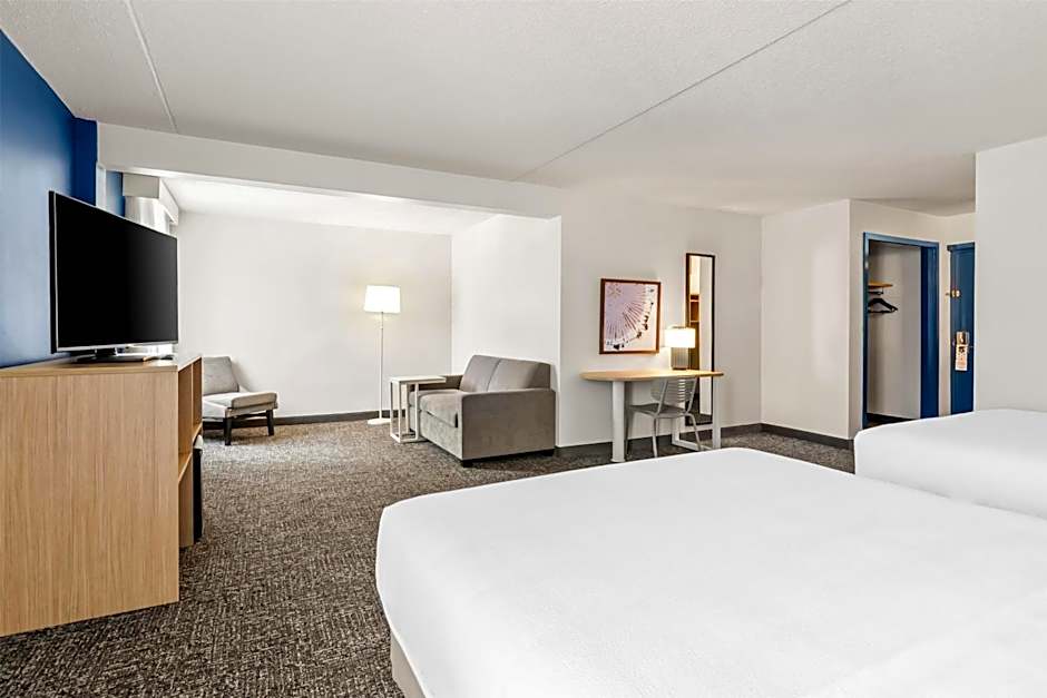 Spark by Hilton Lexington