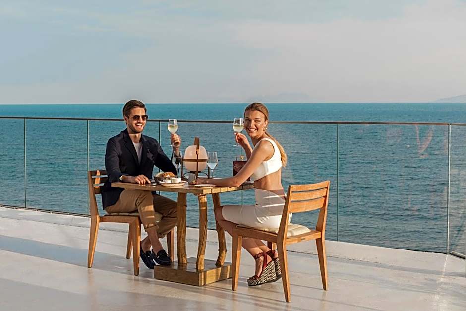 Mitsis Summer Palace