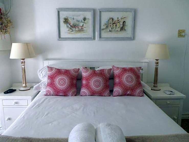 Breeze Inn Guesthouse