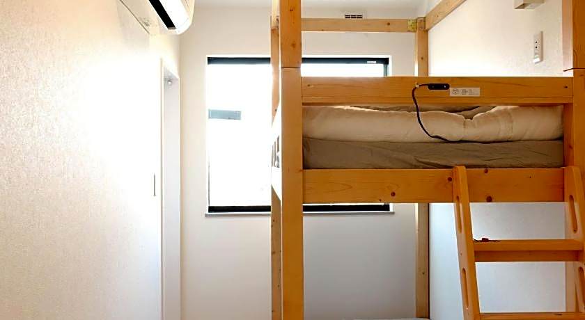 Matoi Hostel & Bar