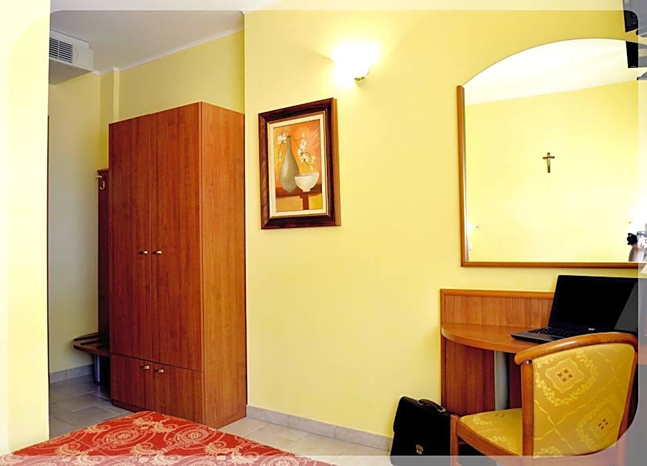 La Solaria Hotel