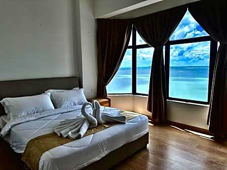 Mutiara Melaka Beach Resort by TZWan