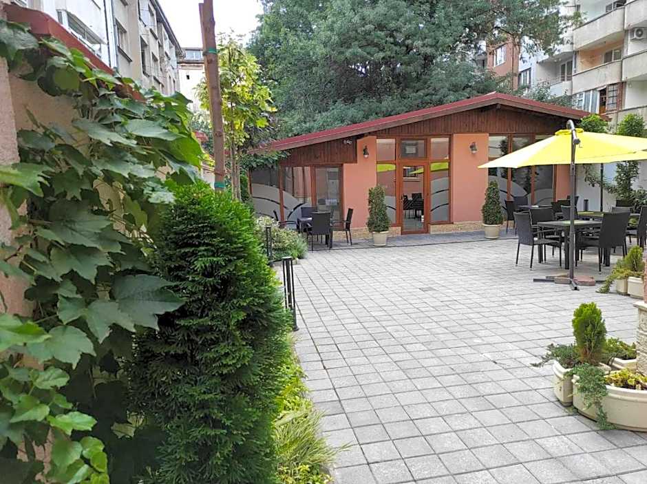 Hotel House K21 – Sofia, PA