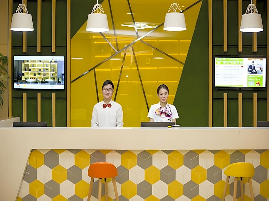 Vatica Suzhou Xiaoxian  Longhu Road Hotel