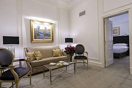 Deluxe Suite (Le Mirador) (2 Twin Beds)