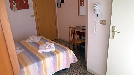 Economy Double or Twin Room