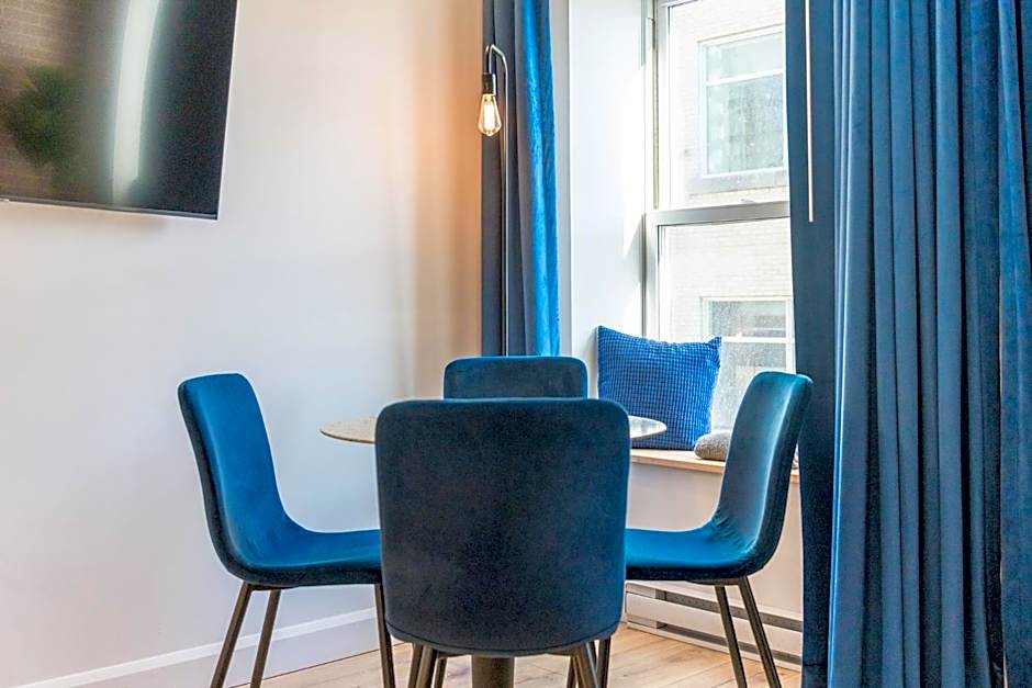 INITIAL - Suite NOUVEAU MONDE - Centre-ville de Québec