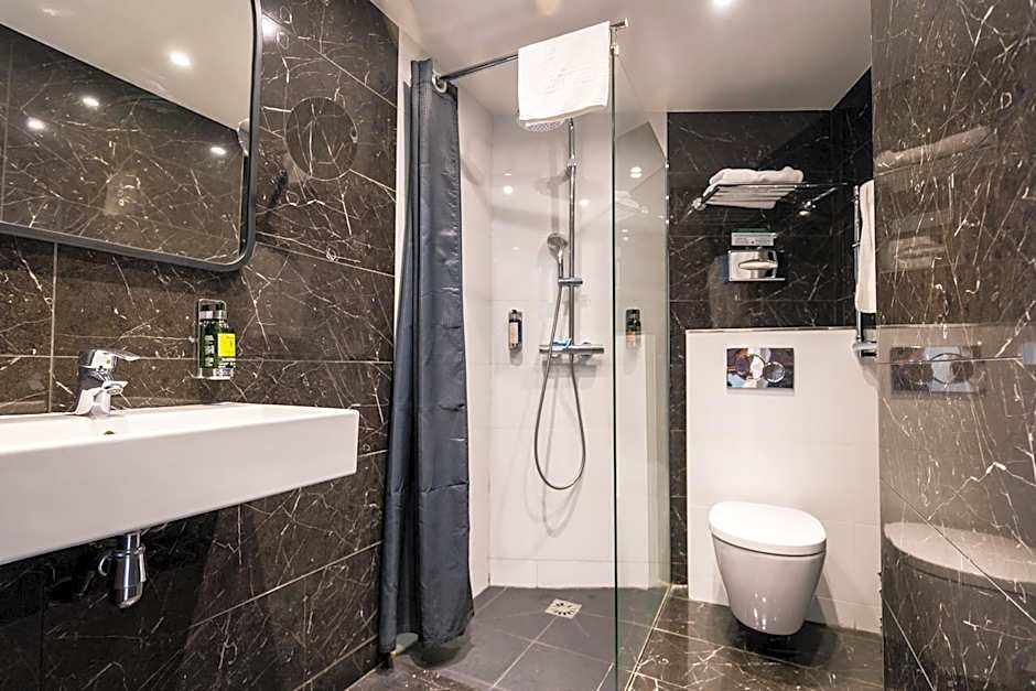 Hotel Montparnasse Saint Germain