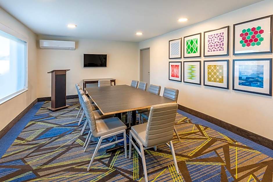 Holiday Inn Express & Suites Tucson North  Marana By IHG