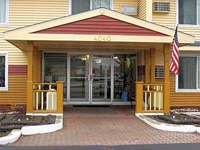 Regency Inn & Suites Faribault