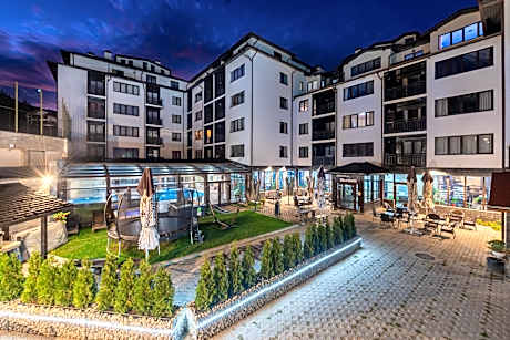 Royal Bansko - Family Apart Hotel With All Inclusive Light or HB&Drinks and Hot Pool & Jacuzzis