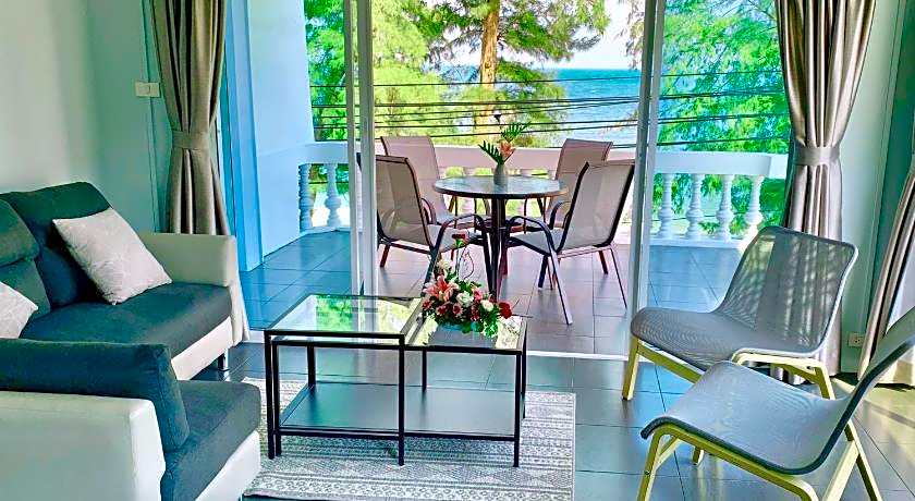 The BEACH CHA AM Suites