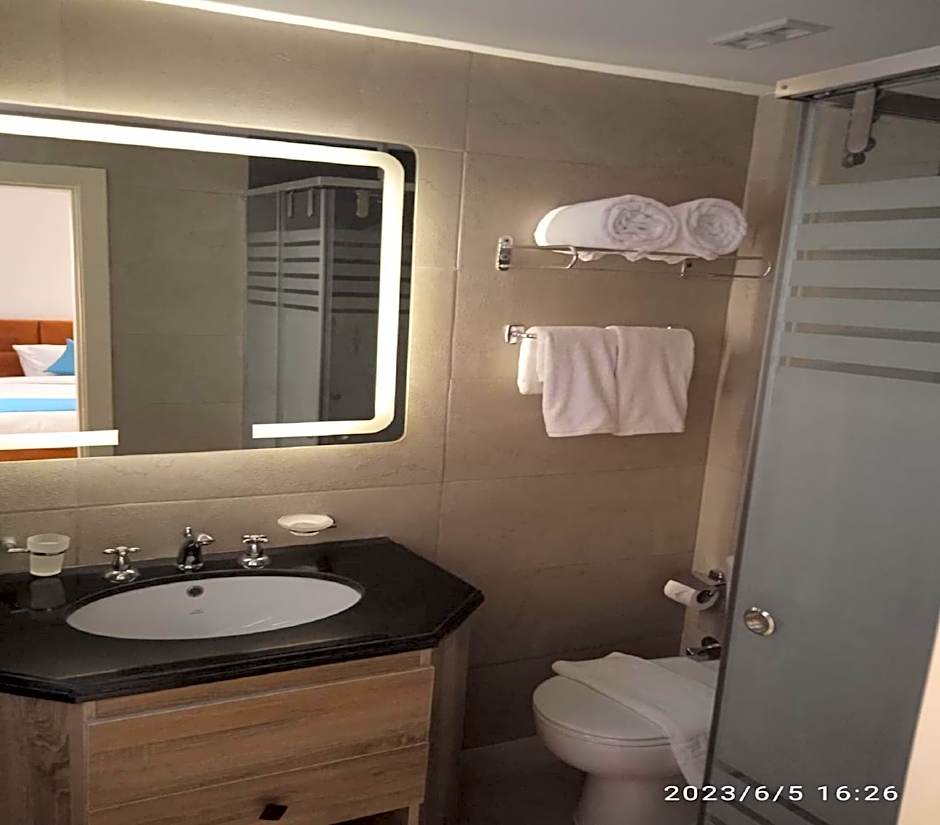 Pyramids Gem Plaza Hotel