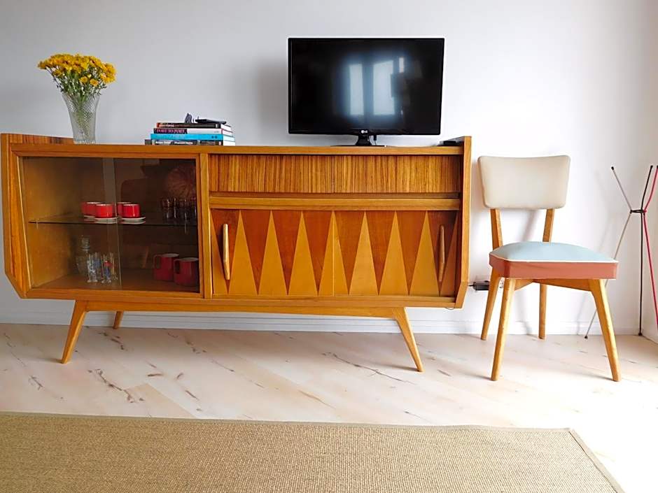 Spacious and Bright City Ap II