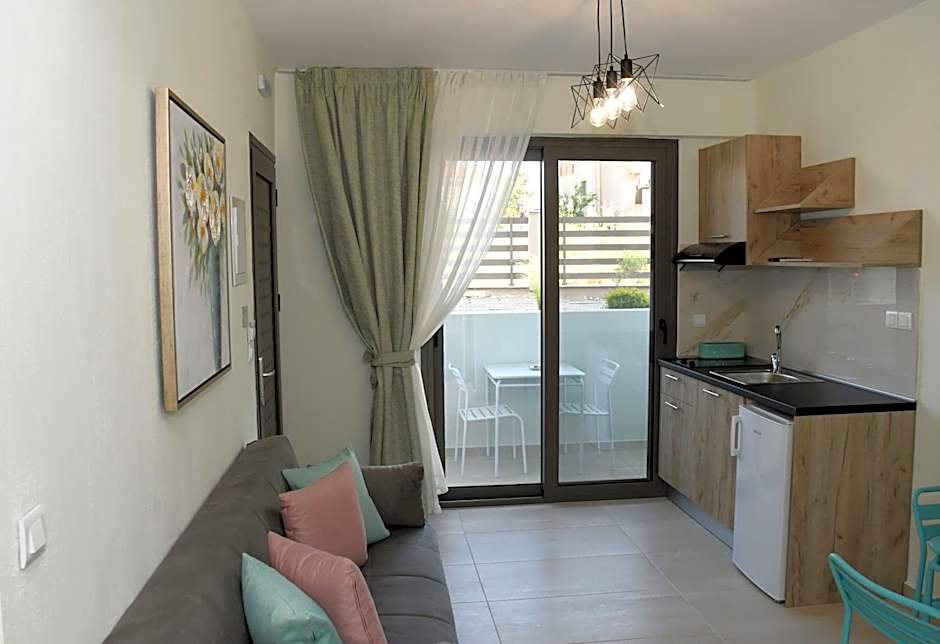 Theano Luxury Suites Nikiti