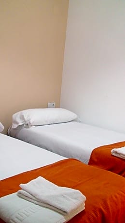 APARTMENT CAPACITY 4 TWO BEDROOMS