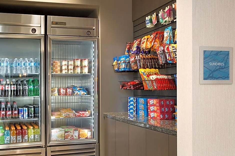 Embassy Suites by Hilton The Woodlands at Hughes Landing