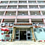 Chompoo Inn