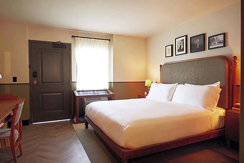 Foto 1 di 5 di Standard 1 King Bed