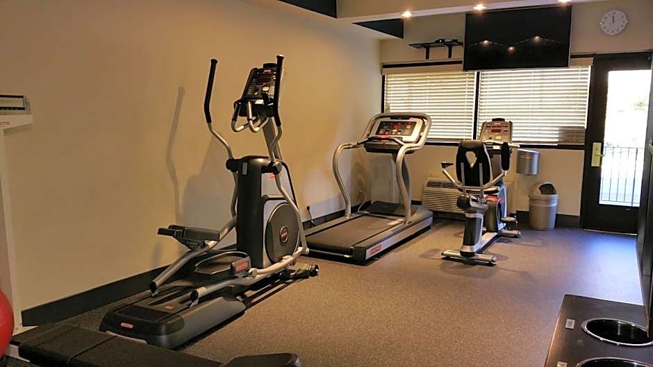 Wingate by Wyndham Springfield