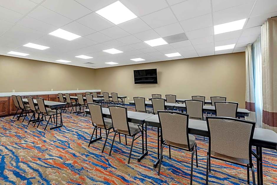 Comfort Suites Dry Ridge