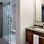 Courtyard by Marriott Edison Woodbridge