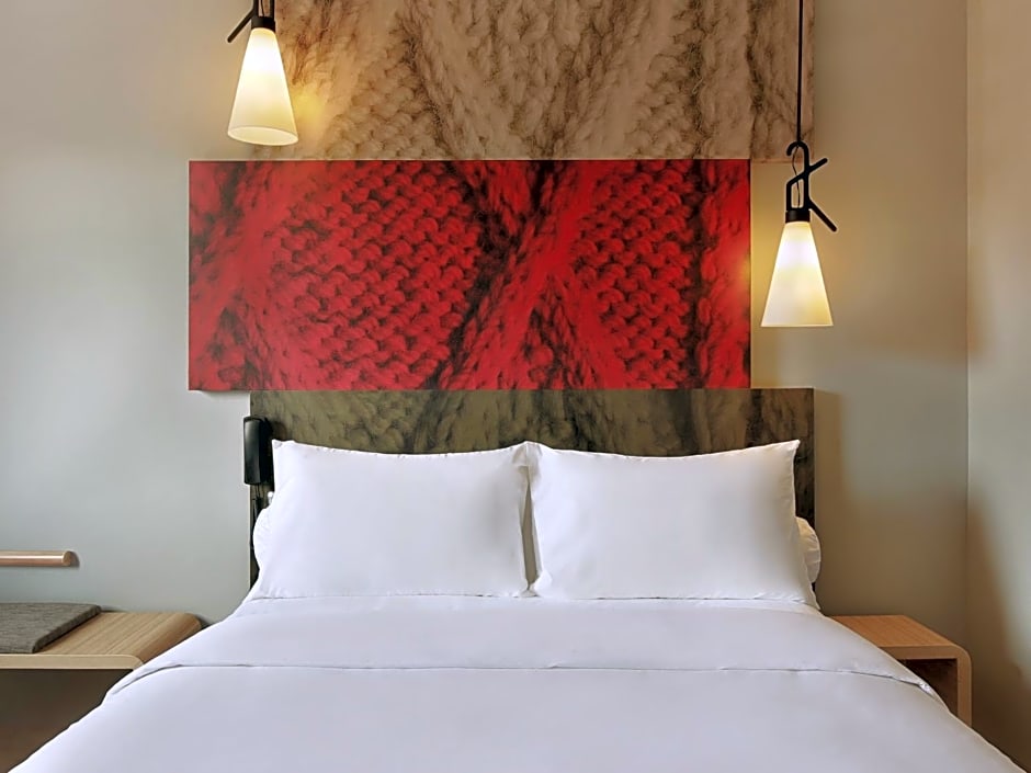 Ibis Bali Legian Street
