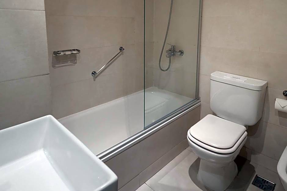 Dazzler by Wyndham Polo