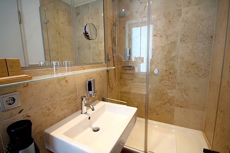 Qube Hotel Bergheim