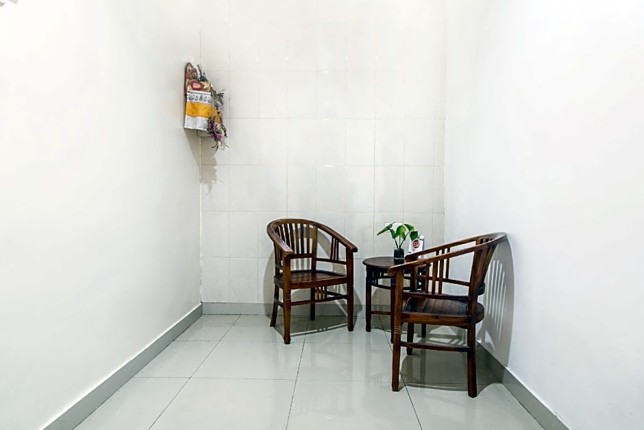 OYO 2836 Sekar Sari Residence