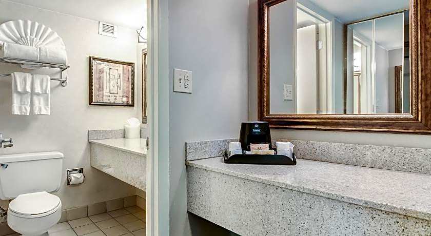 Ramada Plaza by Wyndham Atlanta Airport