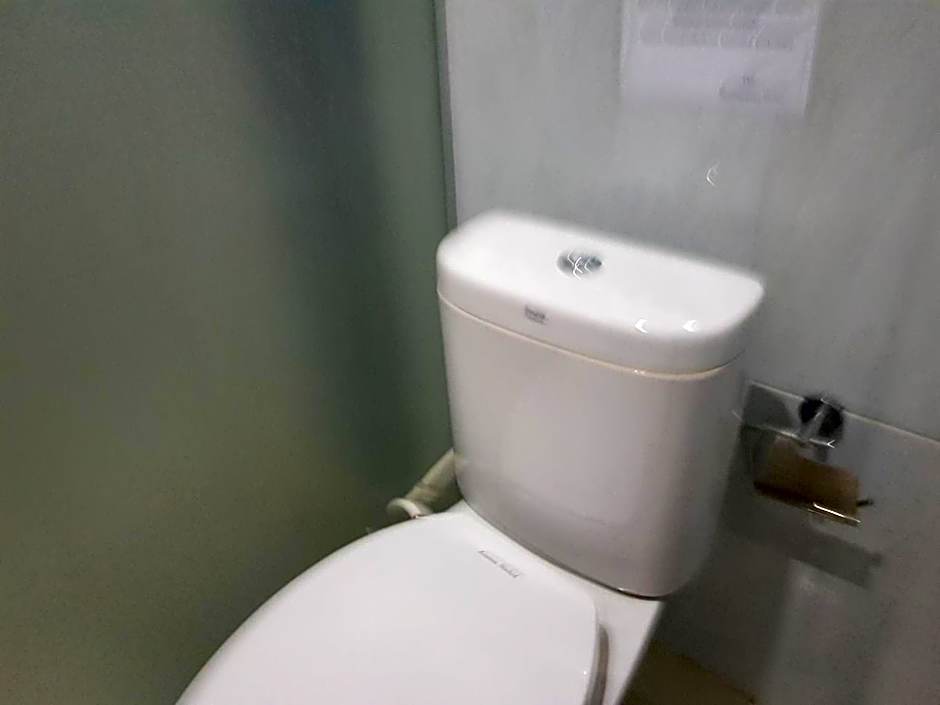 Capital O 93263 Linge Land Hotel