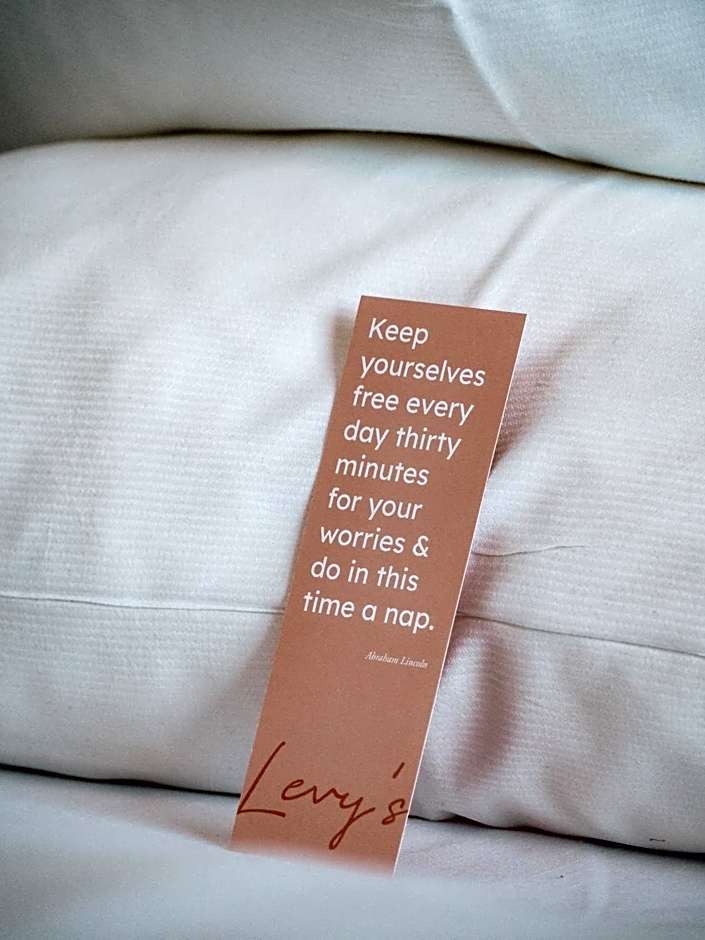 Levy's Rooms & Breakfast