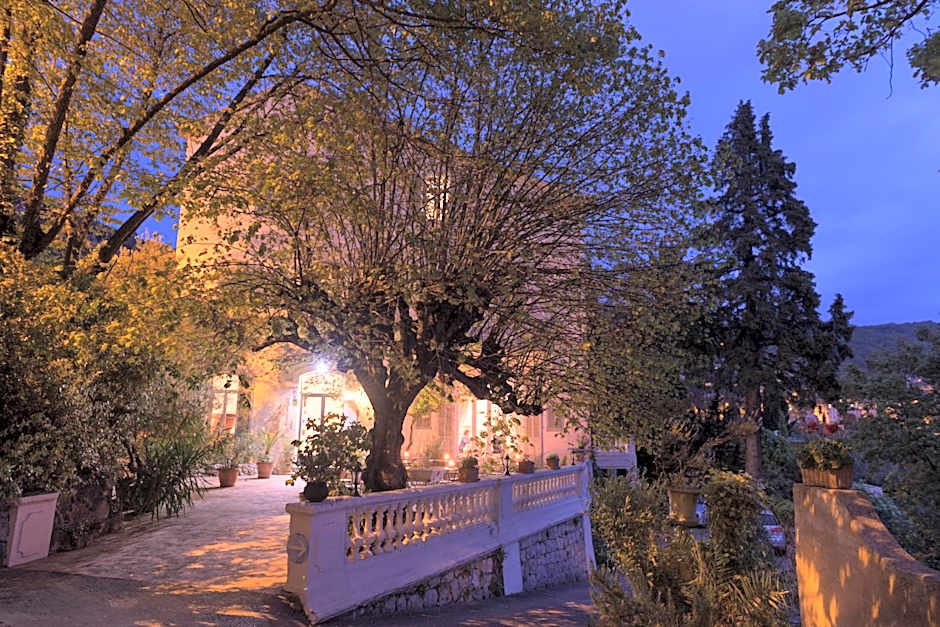 Logis Hotel La Bellaudiere