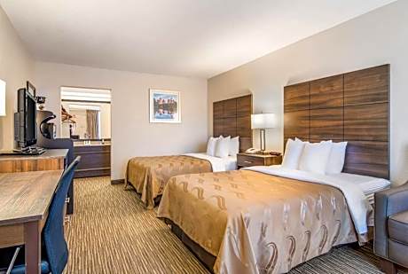 Double Room with Two Double Beds - Smoking