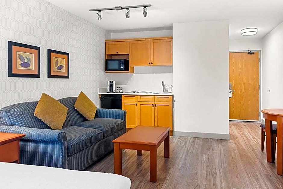 Best Western Plus Langley Inn