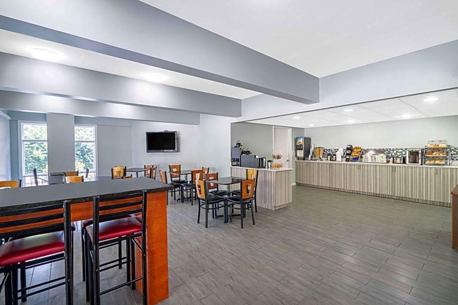 Gatlinburg River Inn